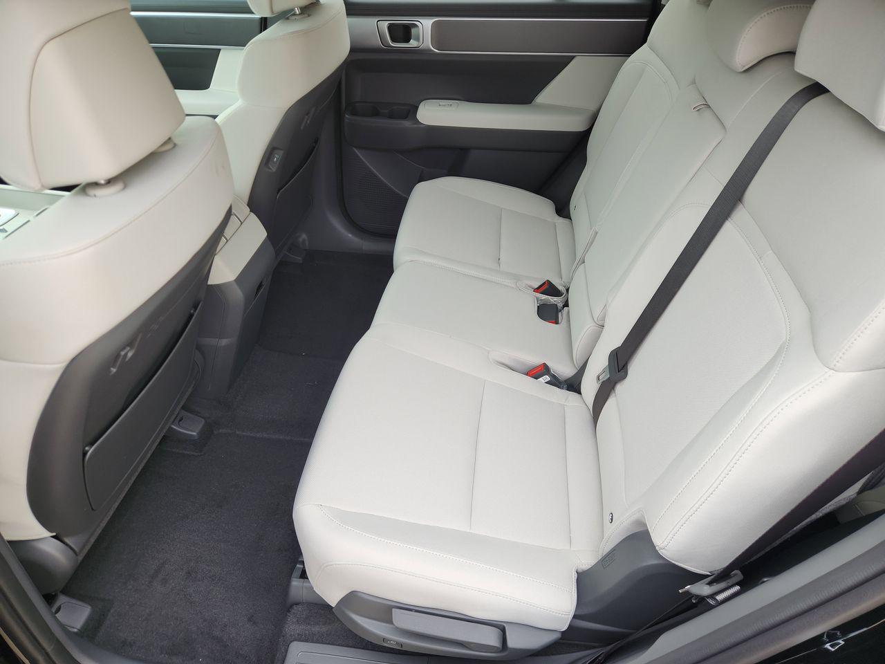 New 2026 Phantom Black Hyundai SE FWD image 28