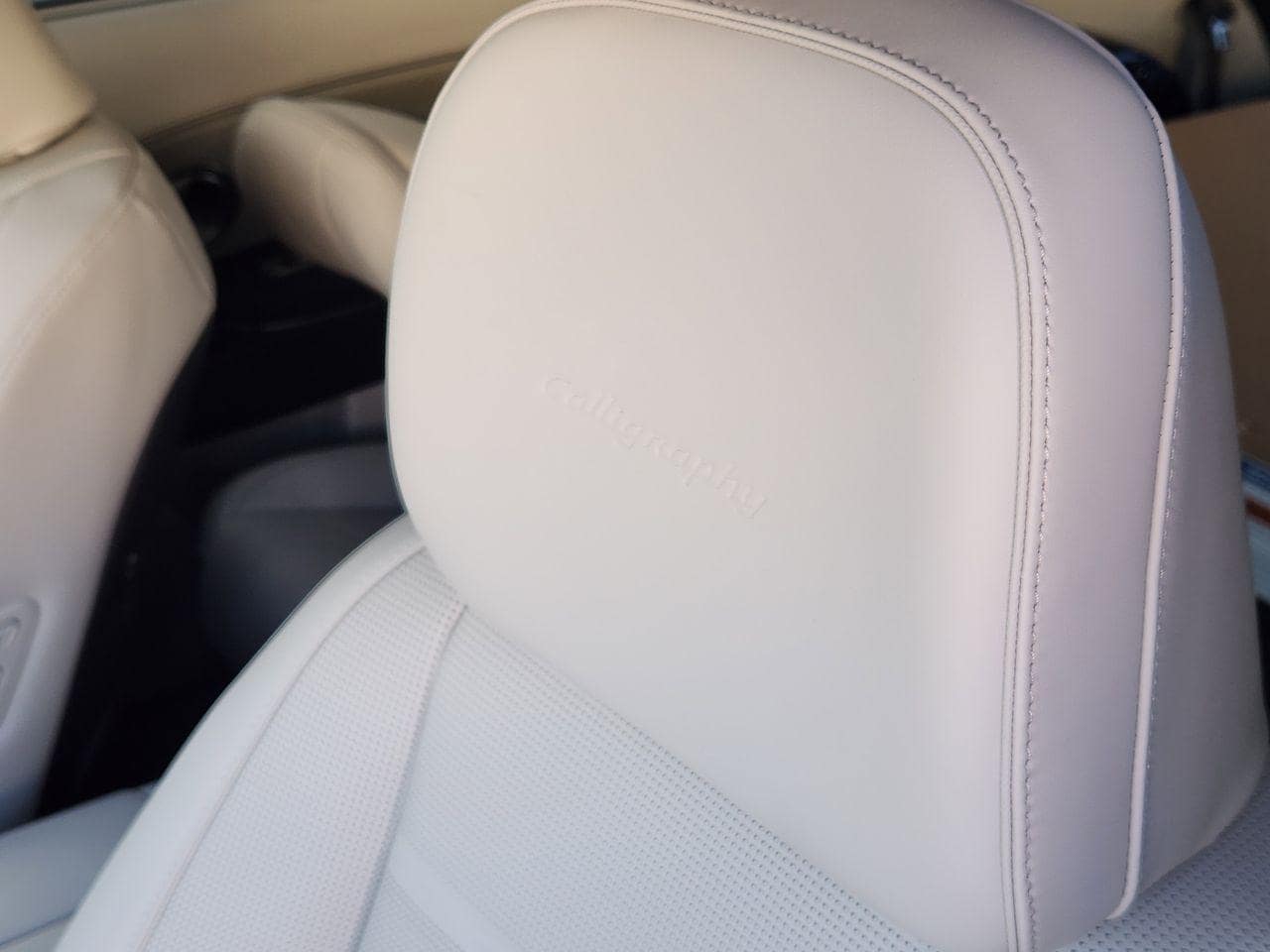 New 2026 A2B Black Hyundai Calligraphy image 12