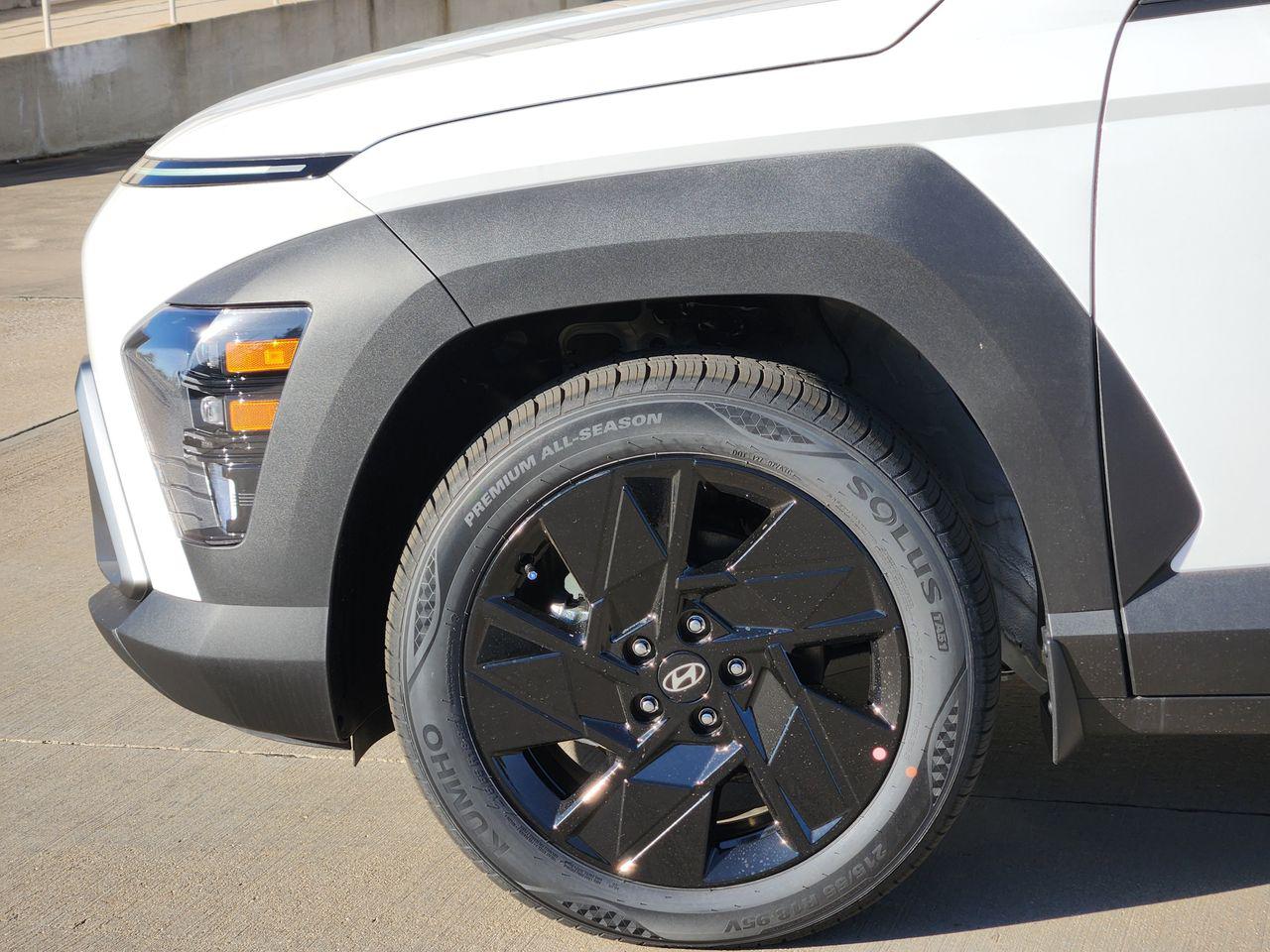 New 2026 SAW White Hyundai SEL Sport FWD image 5