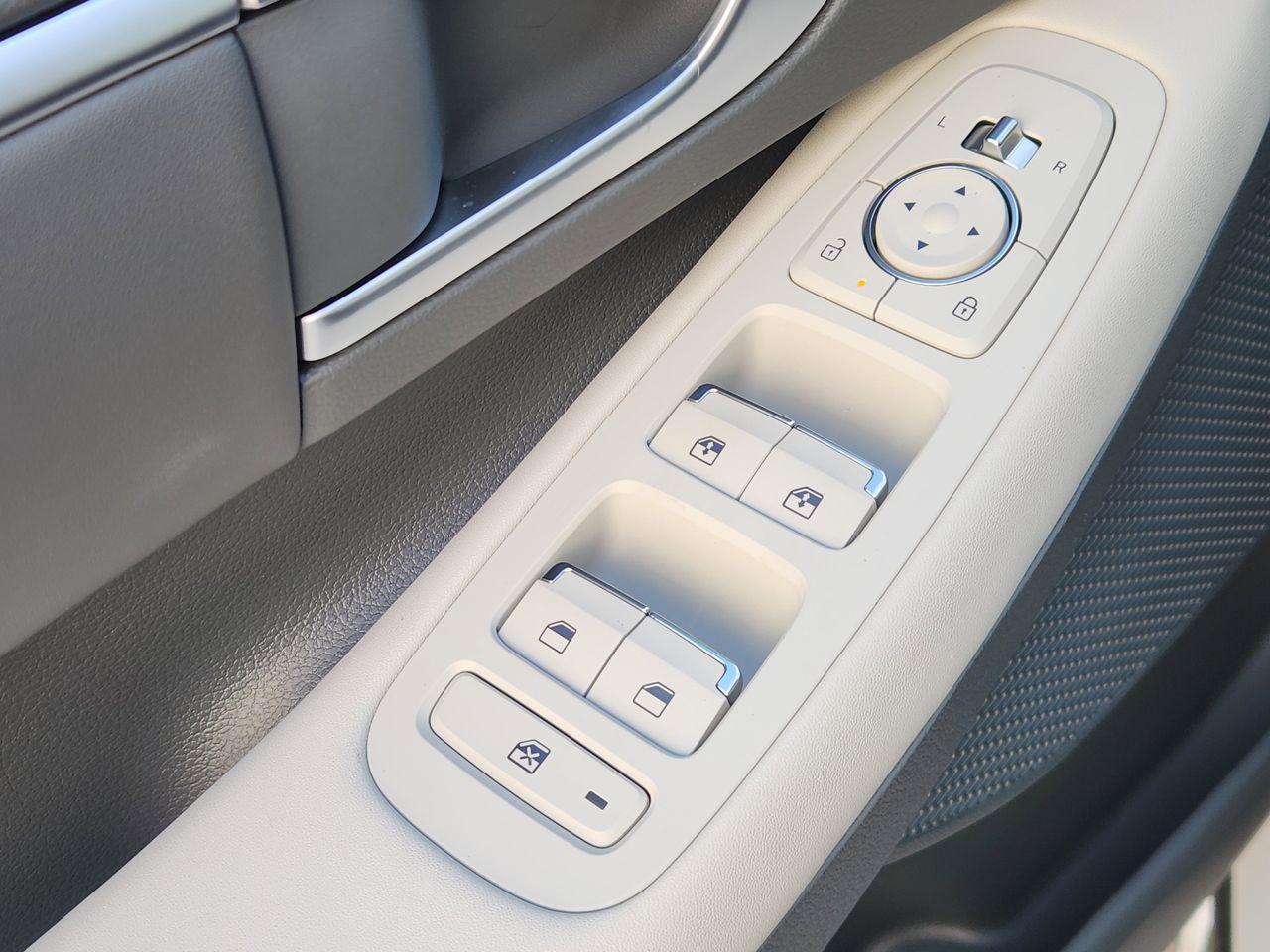 New 2026 W6H White Hyundai SEL Sport image 23