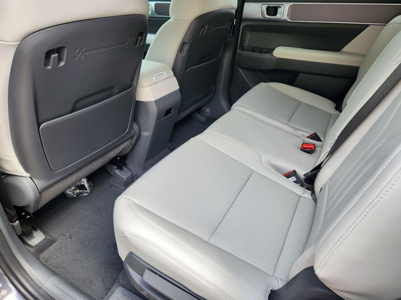 New 2026 Ecotronic Gray Hyundai SEL FWD image 28