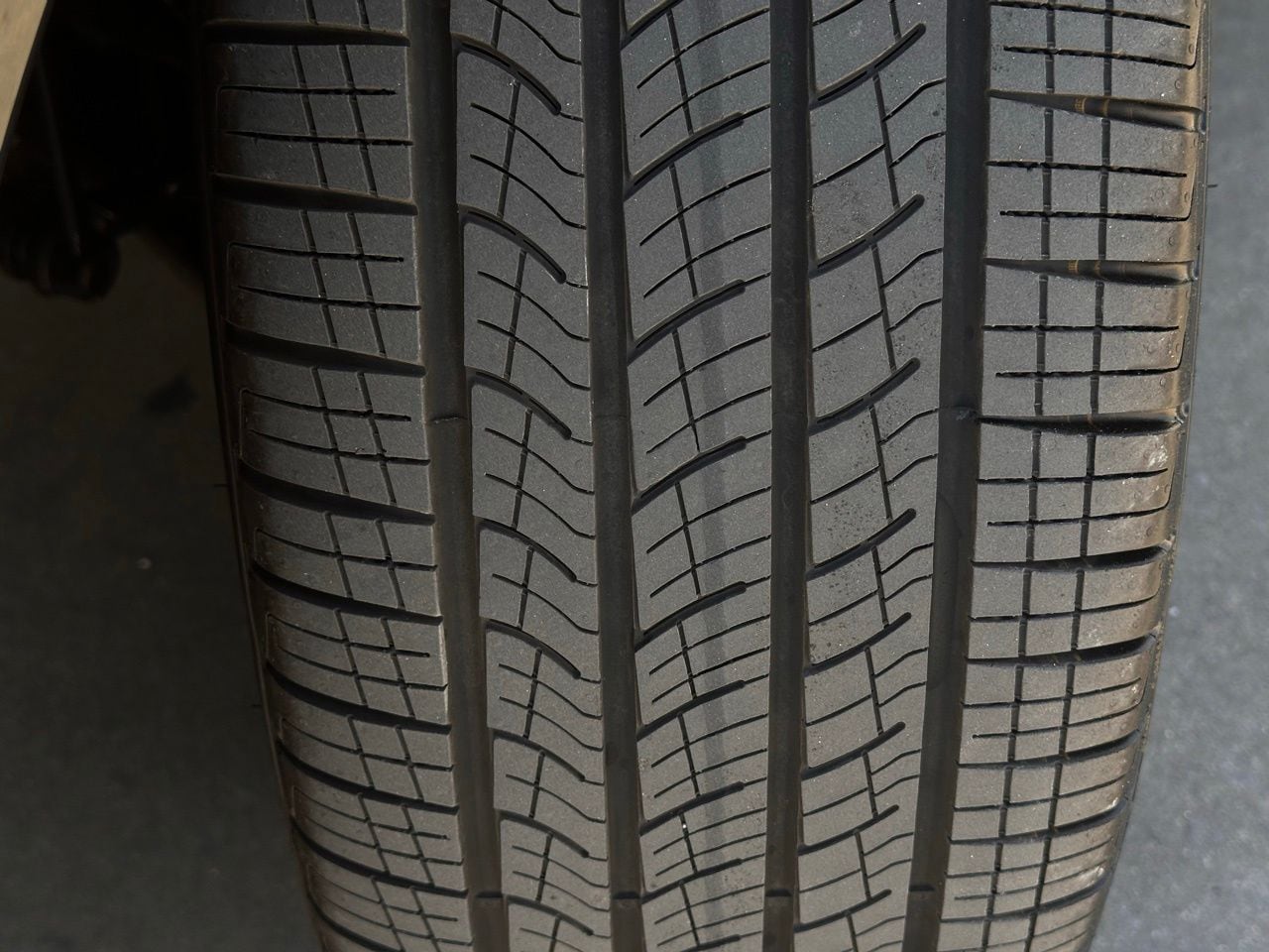 Used 2026 Ultimate Red Hyundai Calligraphy image 3