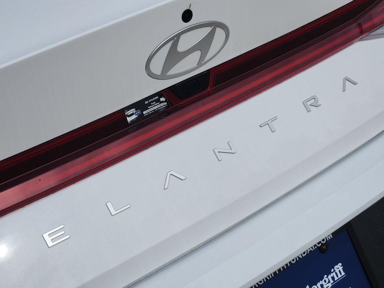 New 2026 W6H White Hyundai Blue image 8