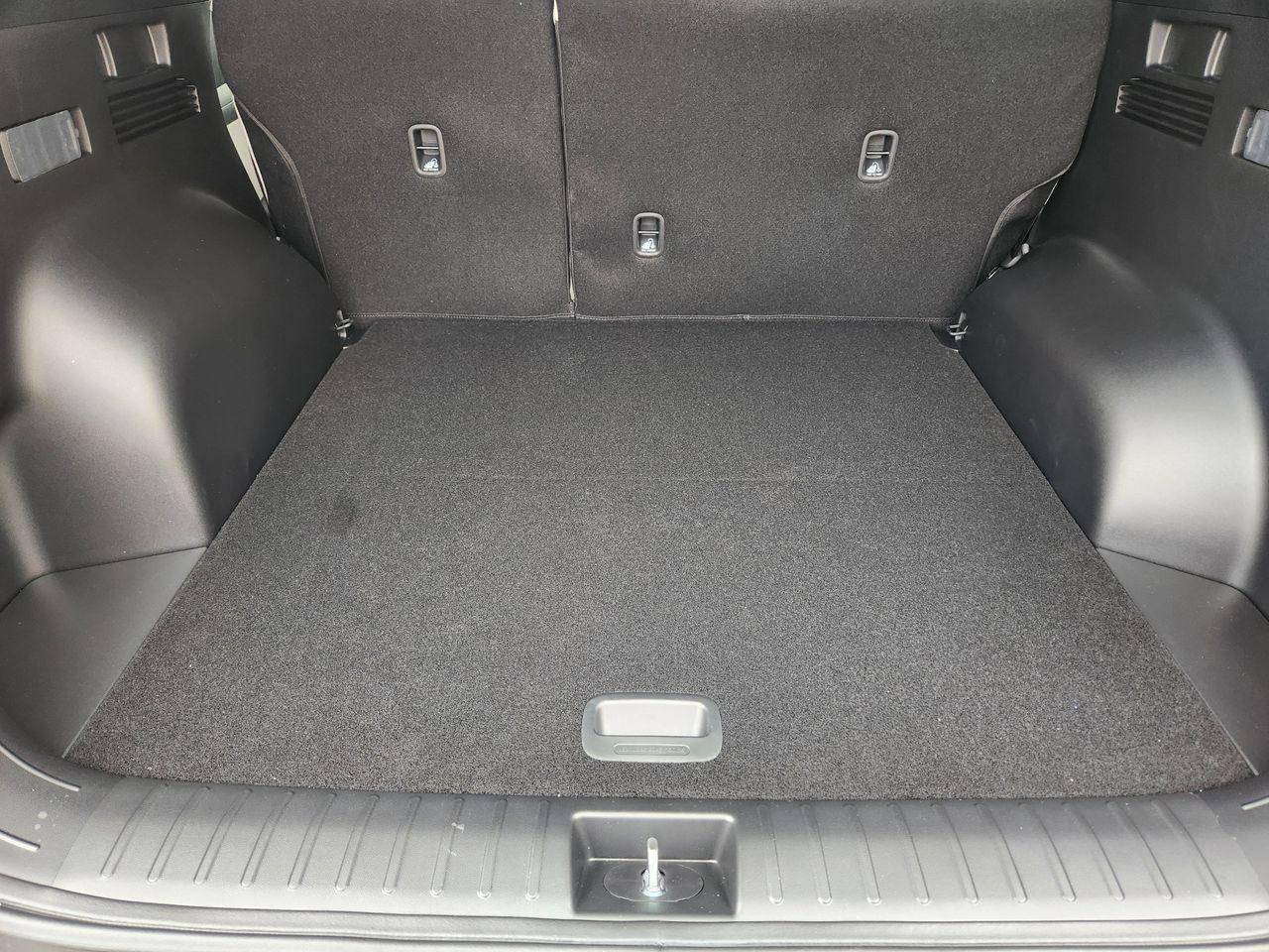 New 2026 W6H White Hyundai Limited FWD image 30