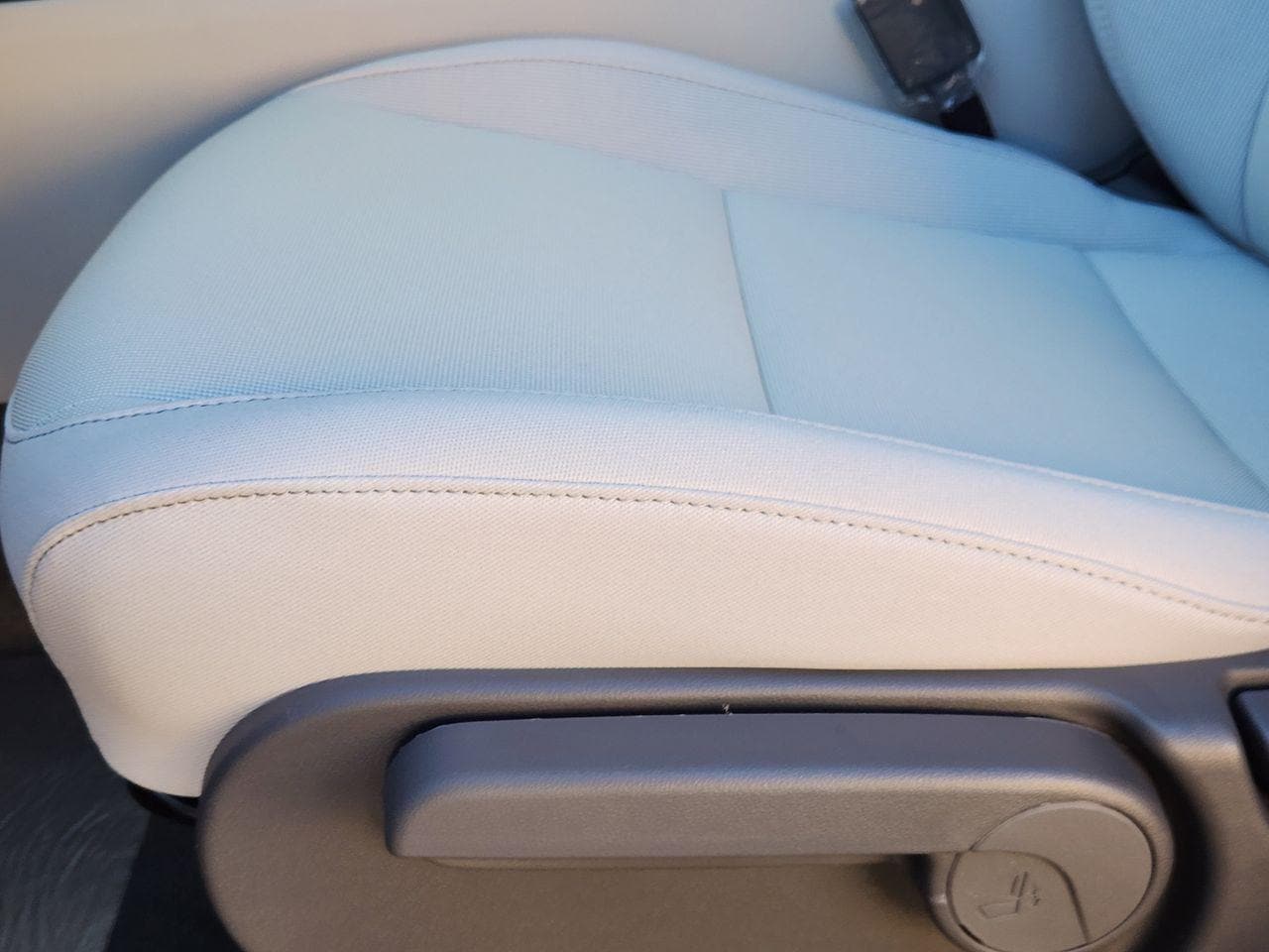 New 2026 R2P Red Hyundai SEL Sport FWD image 23