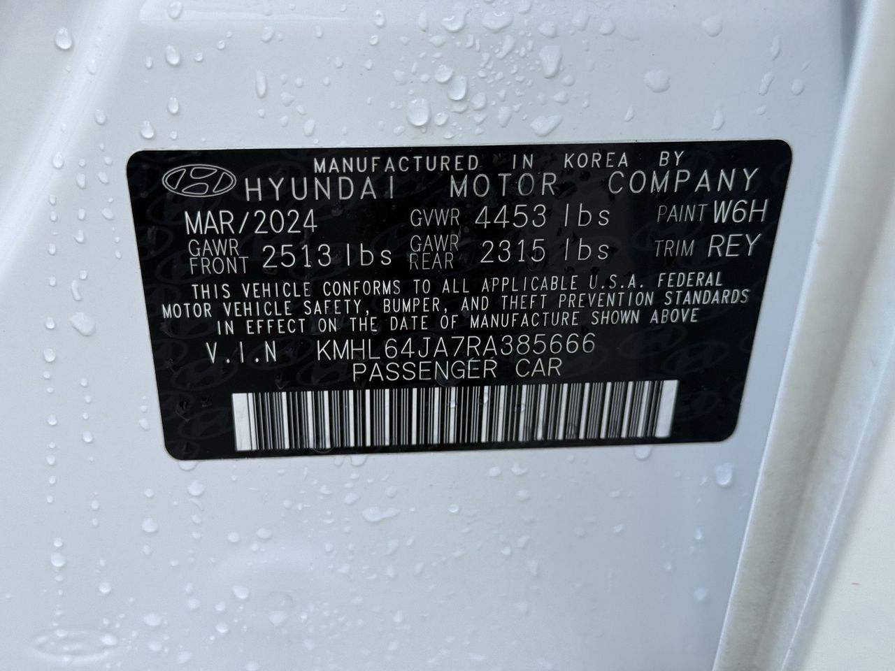 Used 2024 Serenity White Hyundai SEL image 31