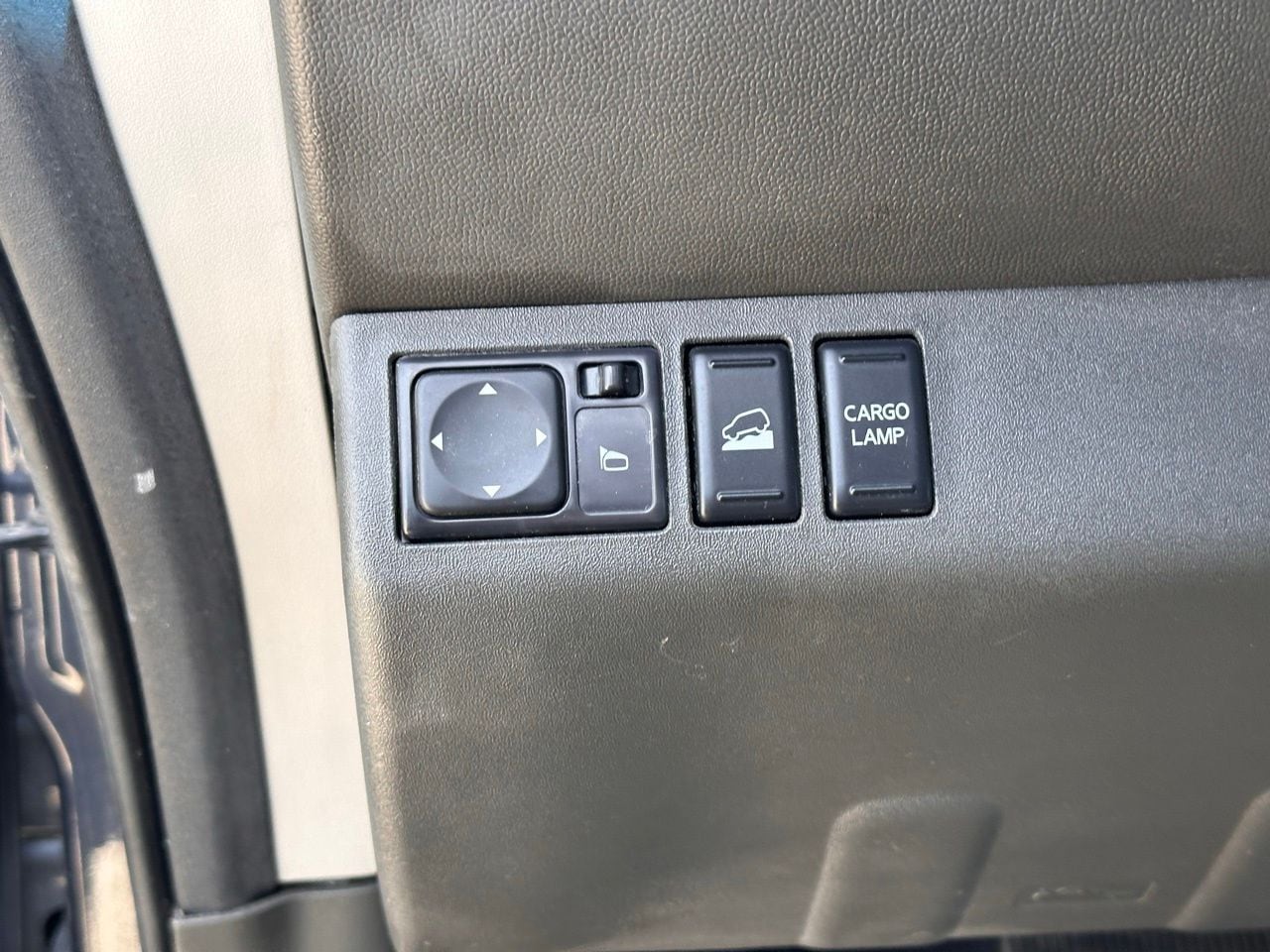 Used 2015 Arctic Blue Nissan PRO-4X image 24