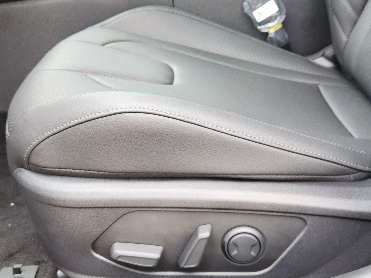 New 2026 Abyss Black Hyundai Limited image 20
