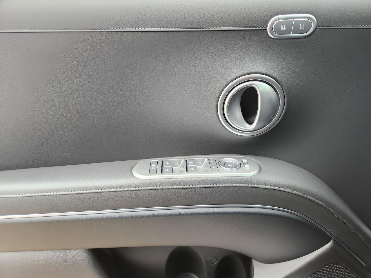 New 2026 Creamy White Pearl Hyundai Limited image 23