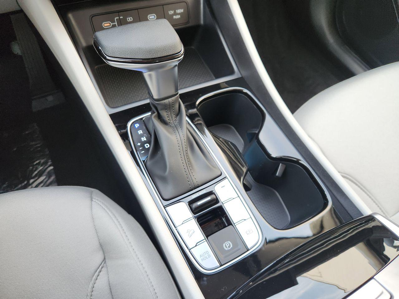 New 2026 W6H White Hyundai SE FWD image 18