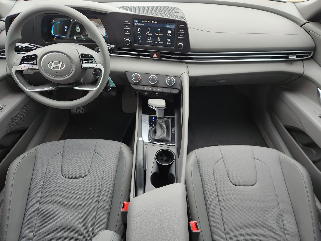 New 2026 W6H White Hyundai SE image 22