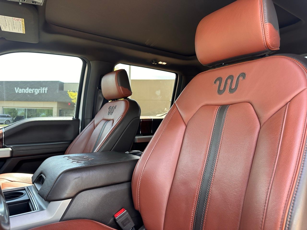 Used 2022 Oxford White Ford King Ranch image 17