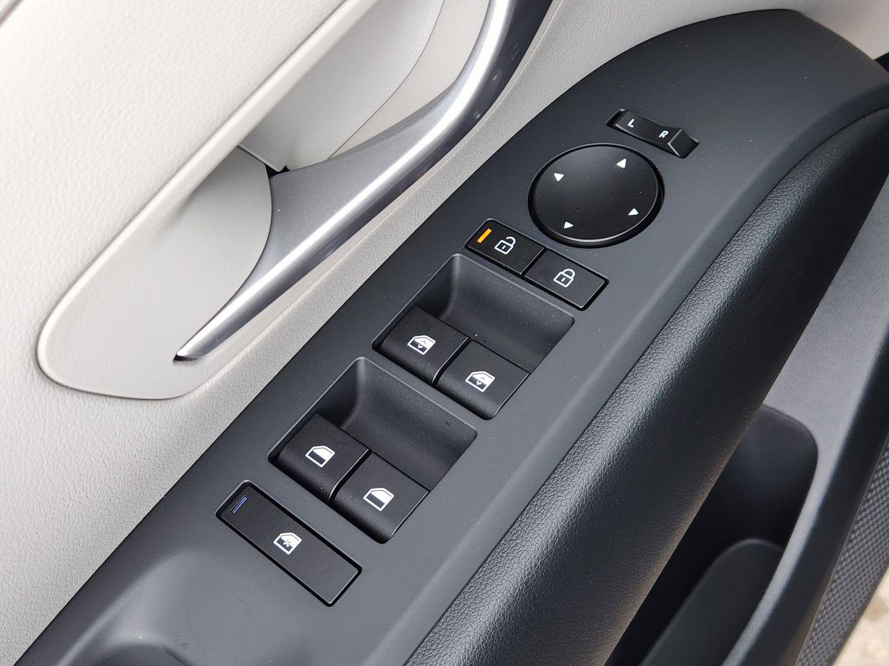 New 2026 R2T Silver Hyundai SEL FWD image 20