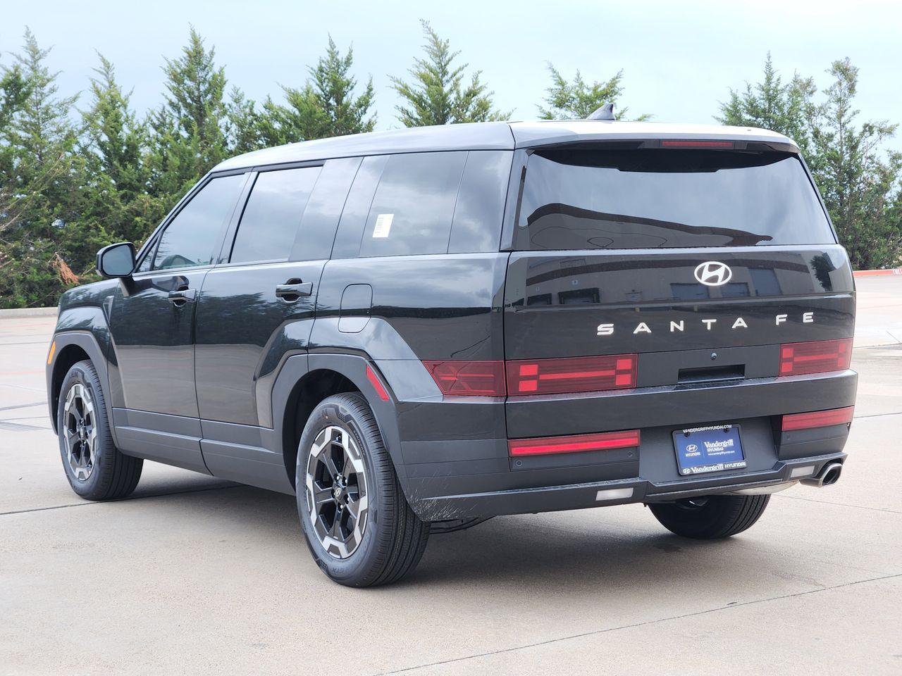 New 2026 Phantom Black Hyundai SE FWD image 3