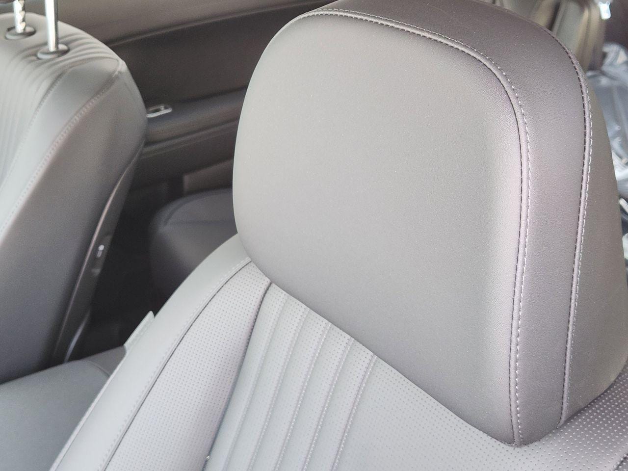 New 2026 WC9 White Hyundai SEL FWD image 11