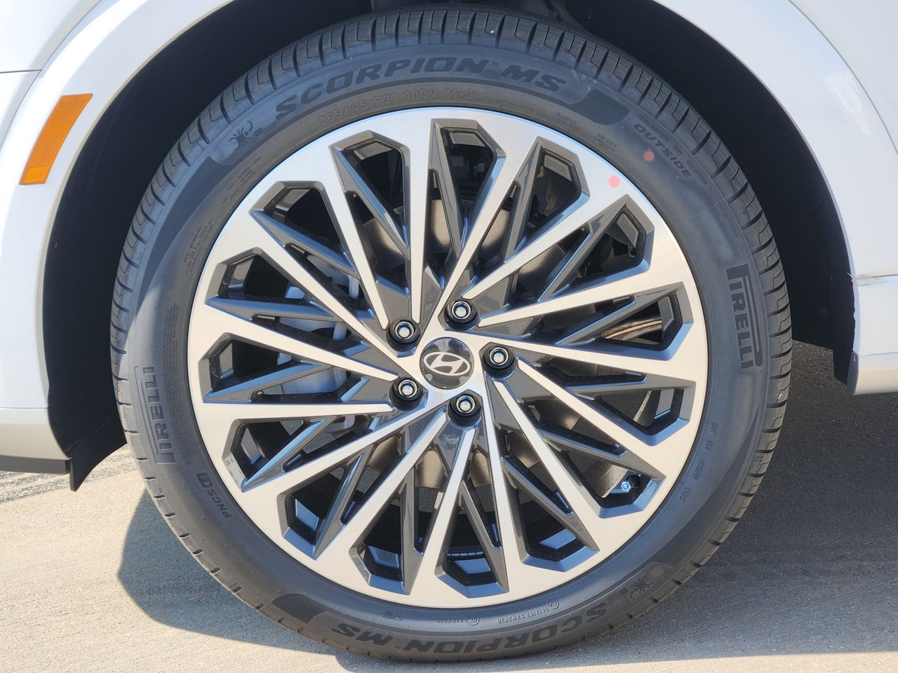 New 2026 WC9 White Hyundai Calligraphy image 7