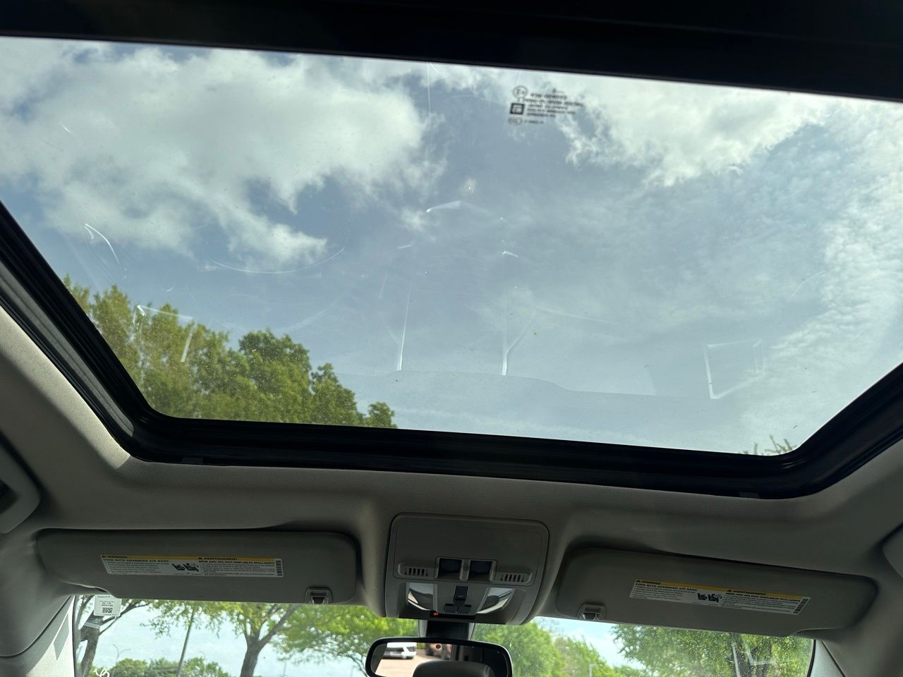 Used 2016 Graphite CADILLAC Luxury image 21