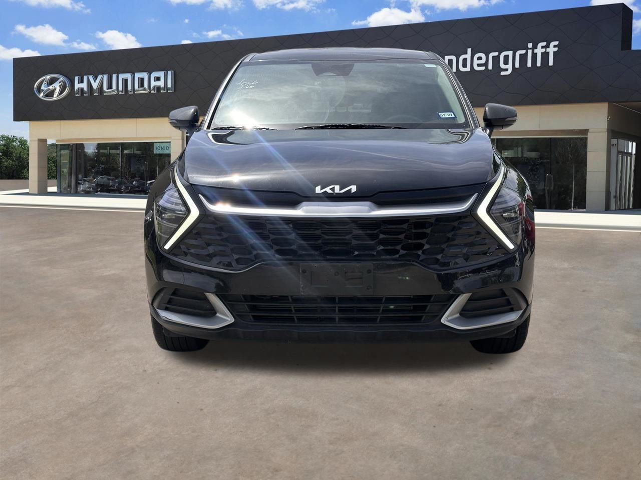 Used 2025 Ebony Black Kia EX image 7