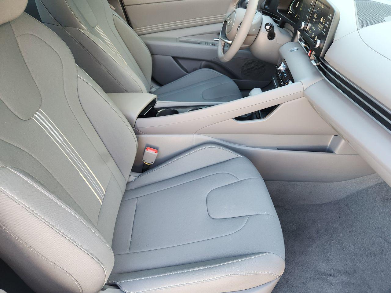 New 2026 W6H White Hyundai SEL Sport Premium image 11