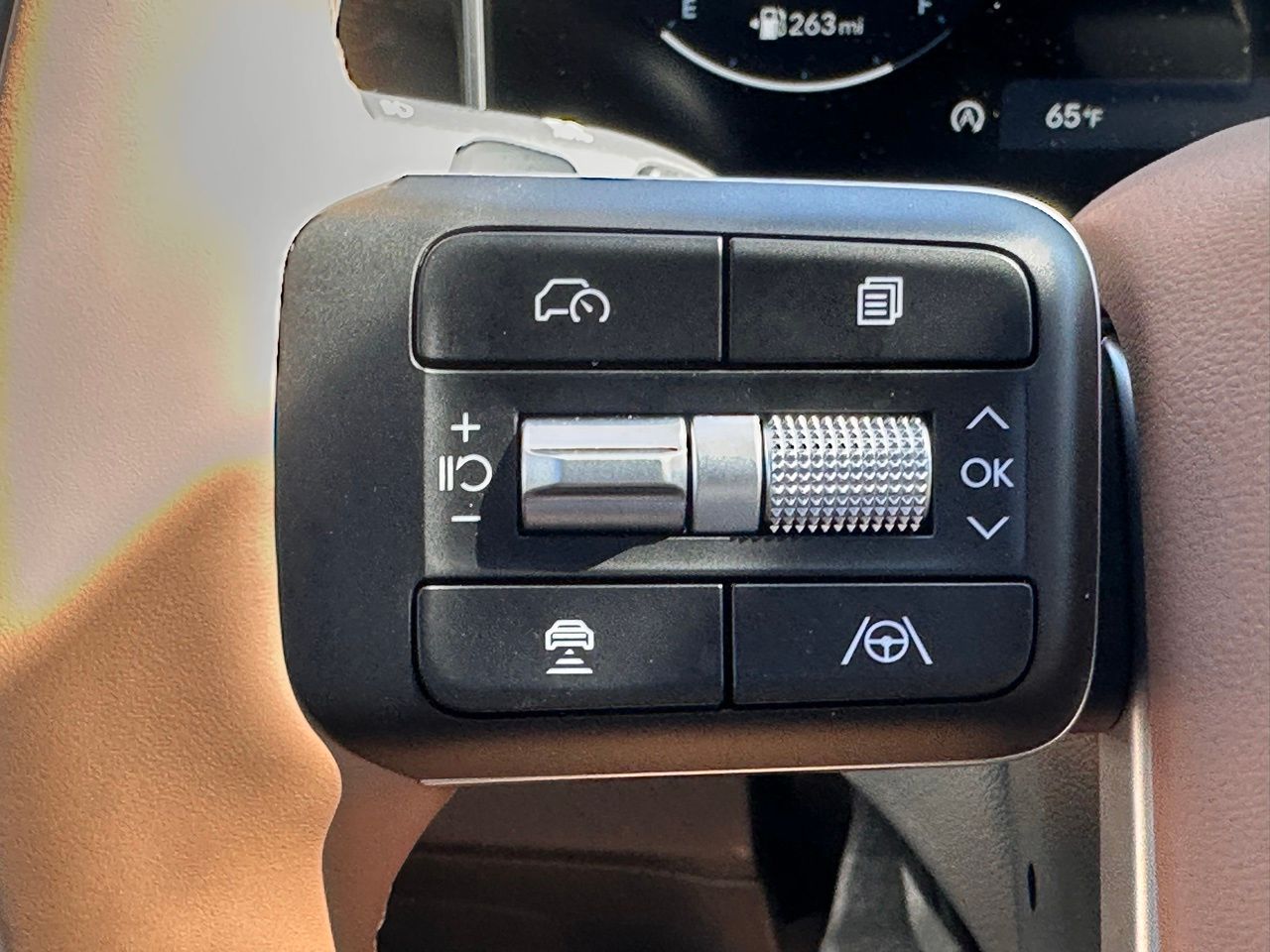 Used 2026 Phantom Black Hyundai Calligraphy image 35