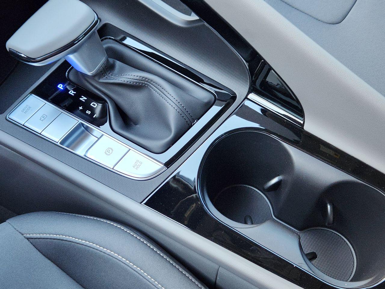 New 2026 W6H White Hyundai SEL Sport Premium image 18