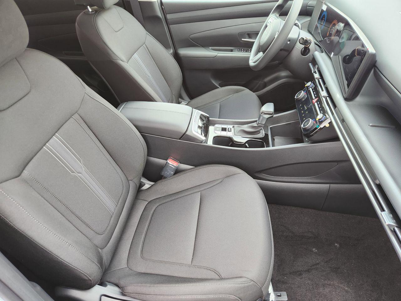 New 2026 R2T Silver Hyundai SEL FWD image 9