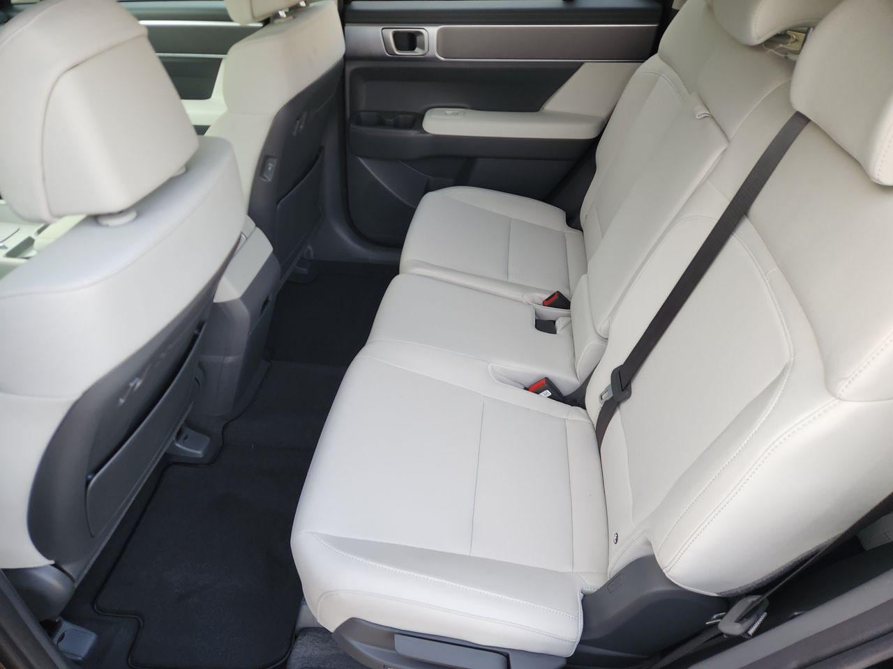 New 2027 Phantom Black Hyundai SE FWD image 28