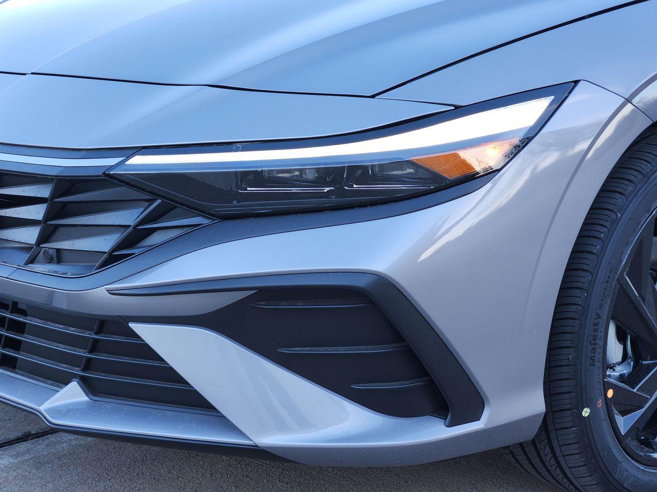 New 2026 M6T Hyundai SEL Sport image 6