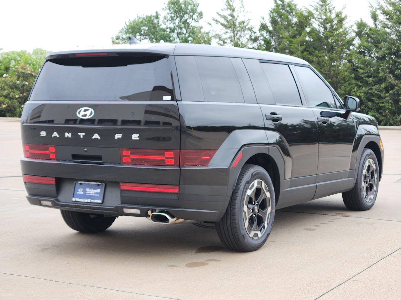 New 2026 Phantom Black Hyundai SE FWD image 4