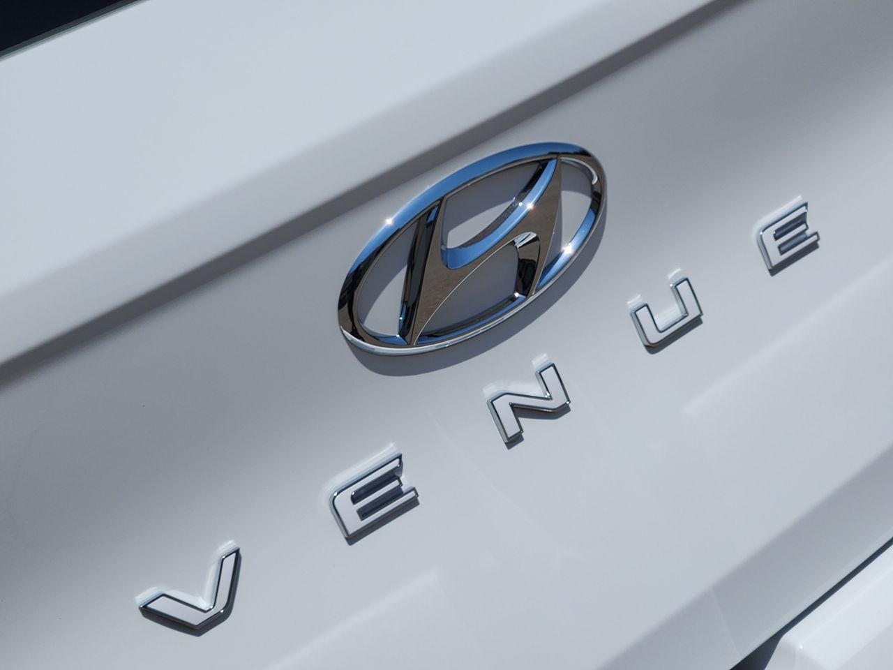 New 2026 Lunar White Hyundai SEL image 8