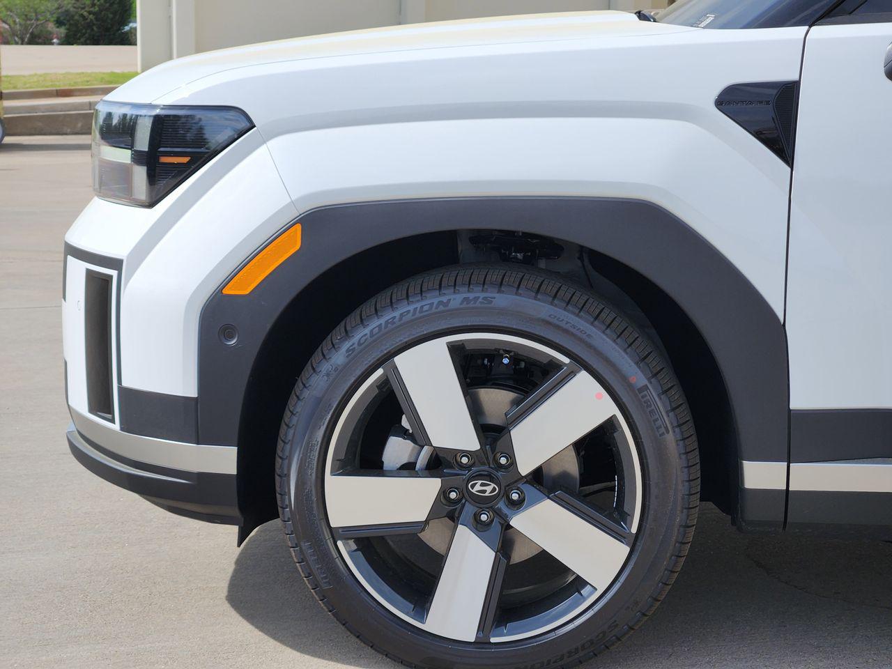 New 2026 W6H White Hyundai Limited image 5