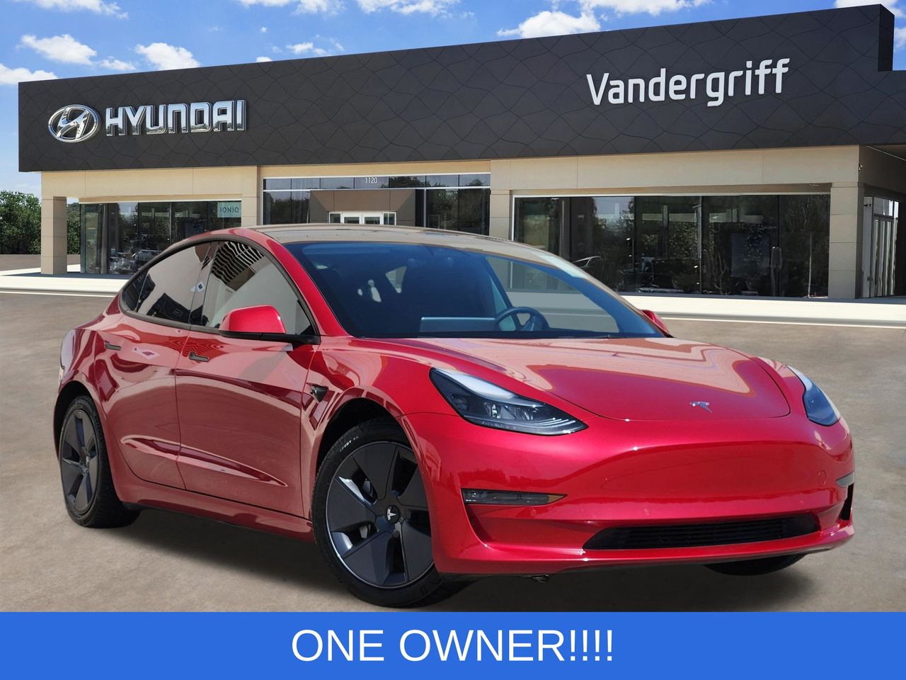 2022 Tesla Model 3 Long Range Dual Motor All-Wheel Drive's photo