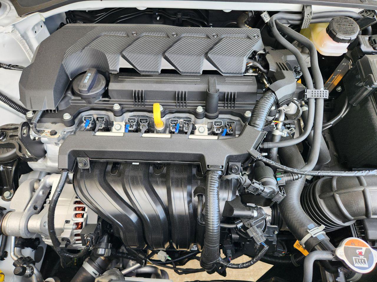 New 2026 SAW White Hyundai SEL image 30