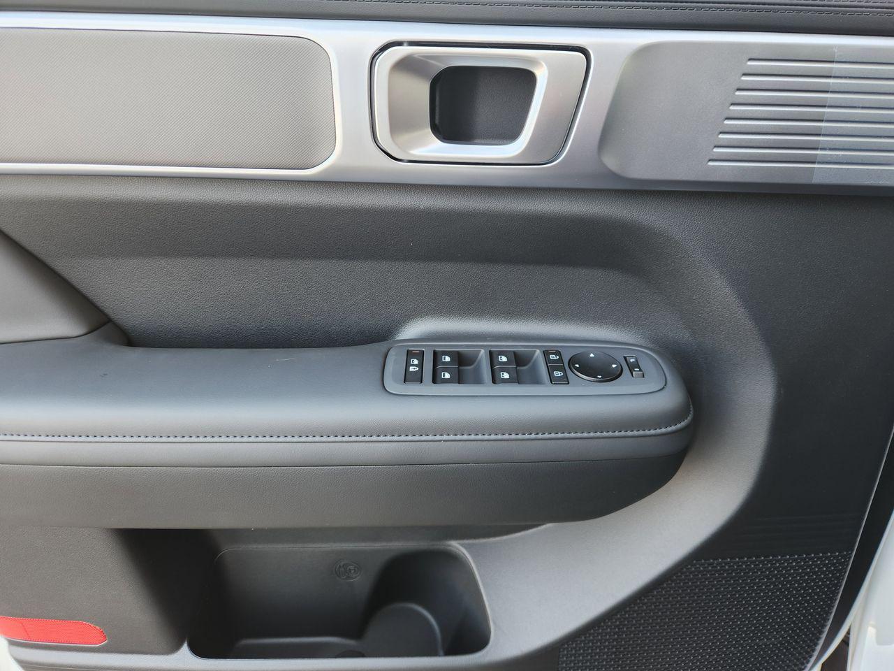 New 2026 W6H White Hyundai SEL FWD image 22