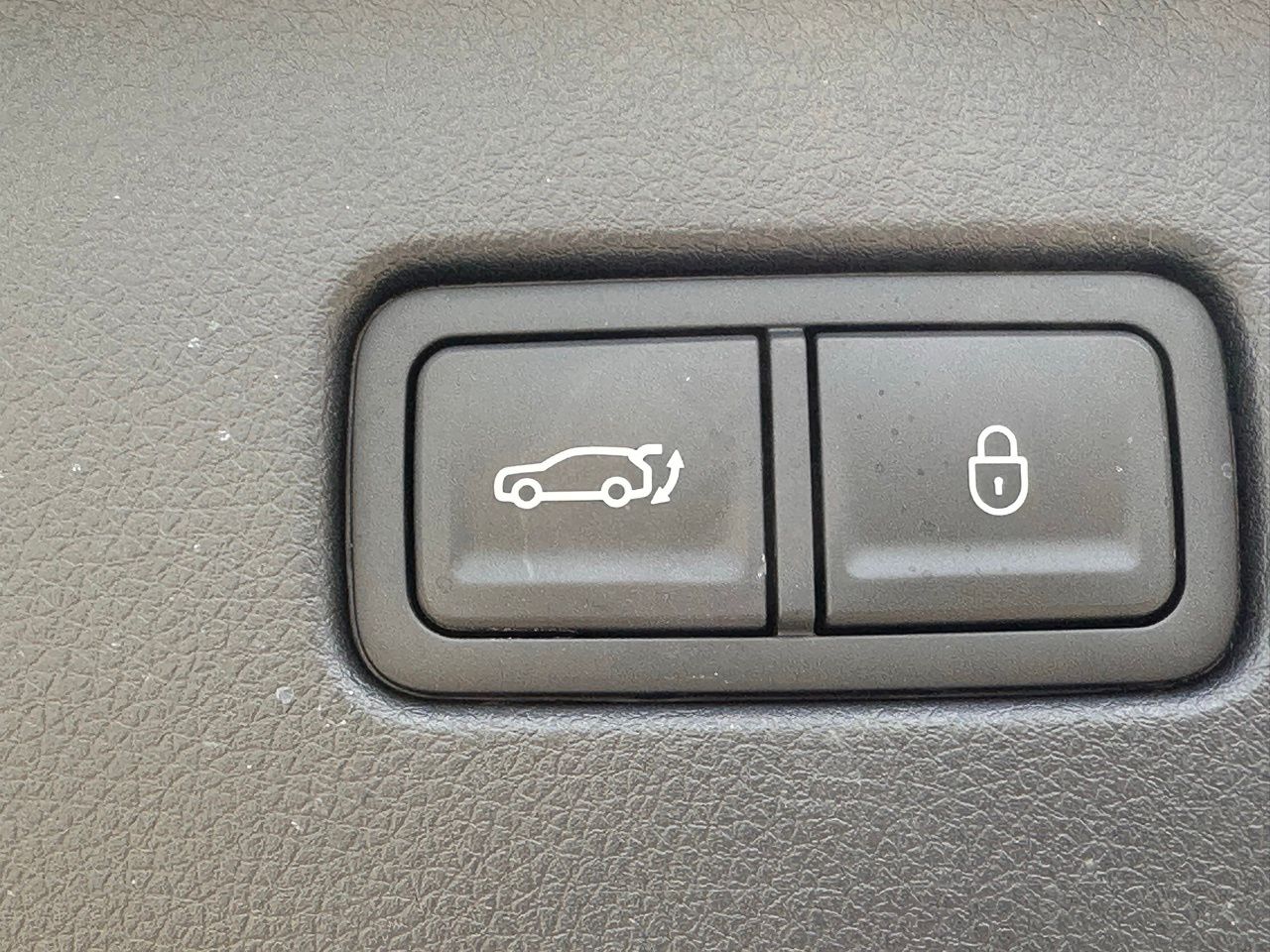 Used 2026 Makalu Gray Genesis 3.5T Sport Prestige image 19