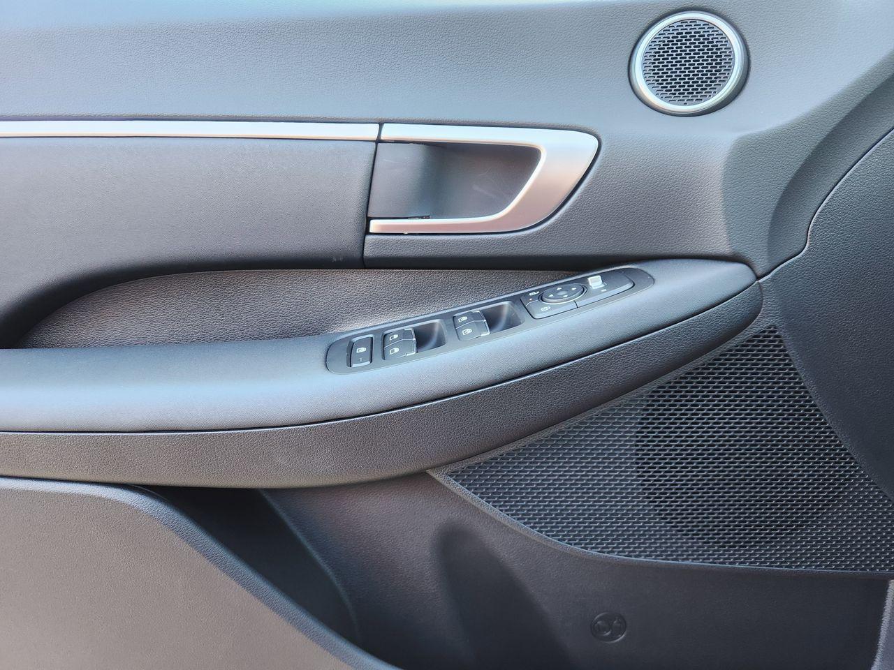 New 2026 R2P Red Hyundai SEL Sport image 22