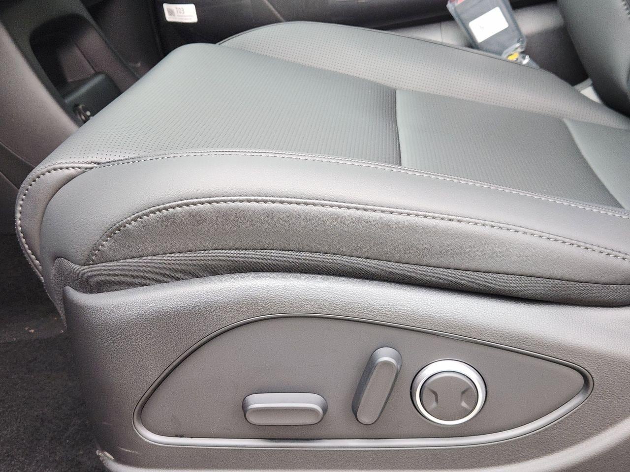 New 2026 CBP Blue Hyundai SEL FWD image 23