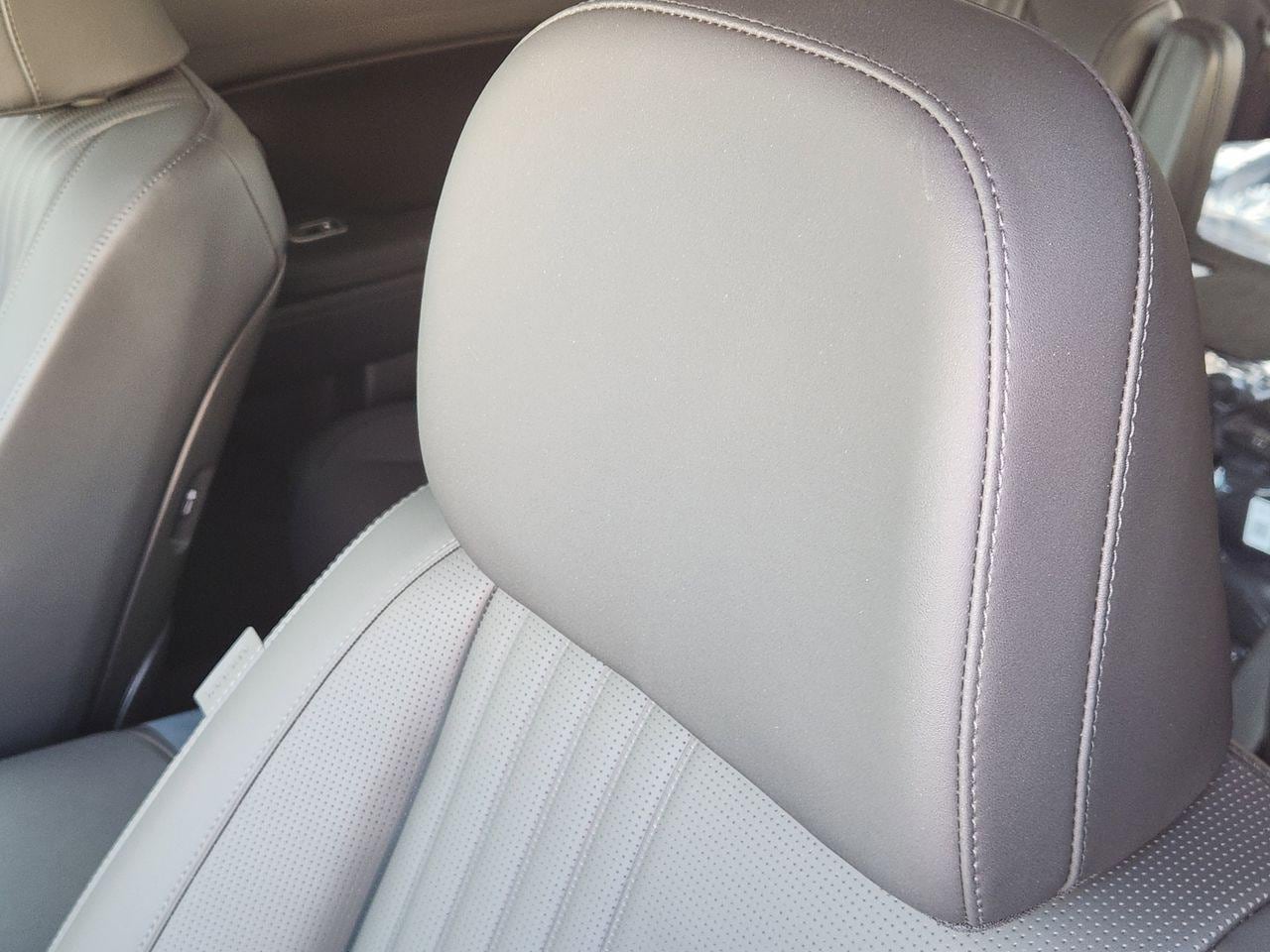 New 2026 WC9 White Hyundai SEL FWD image 11