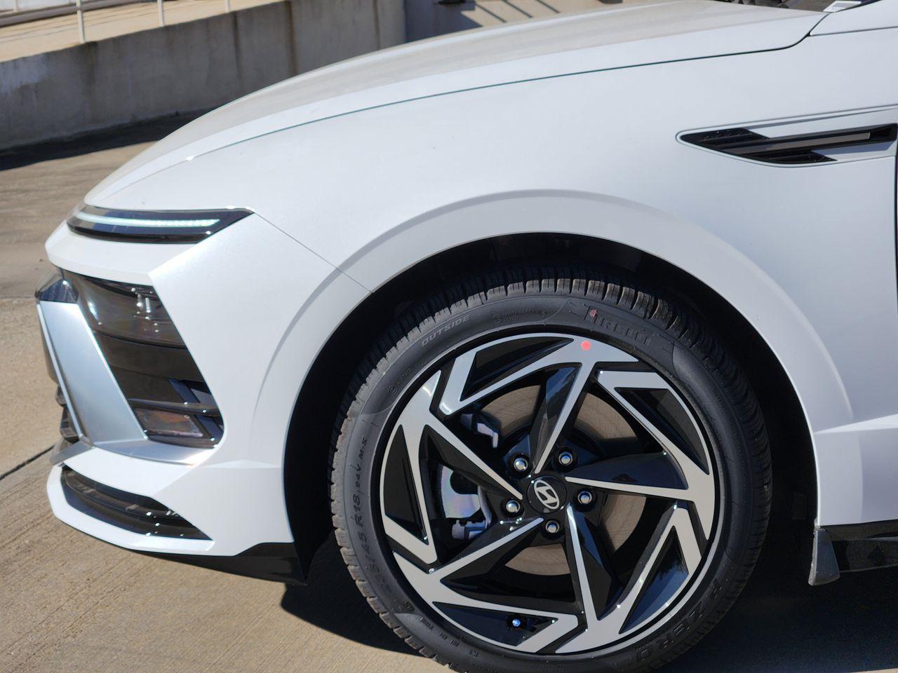 New 2026 Serenity White Hyundai SEL Sport image 5