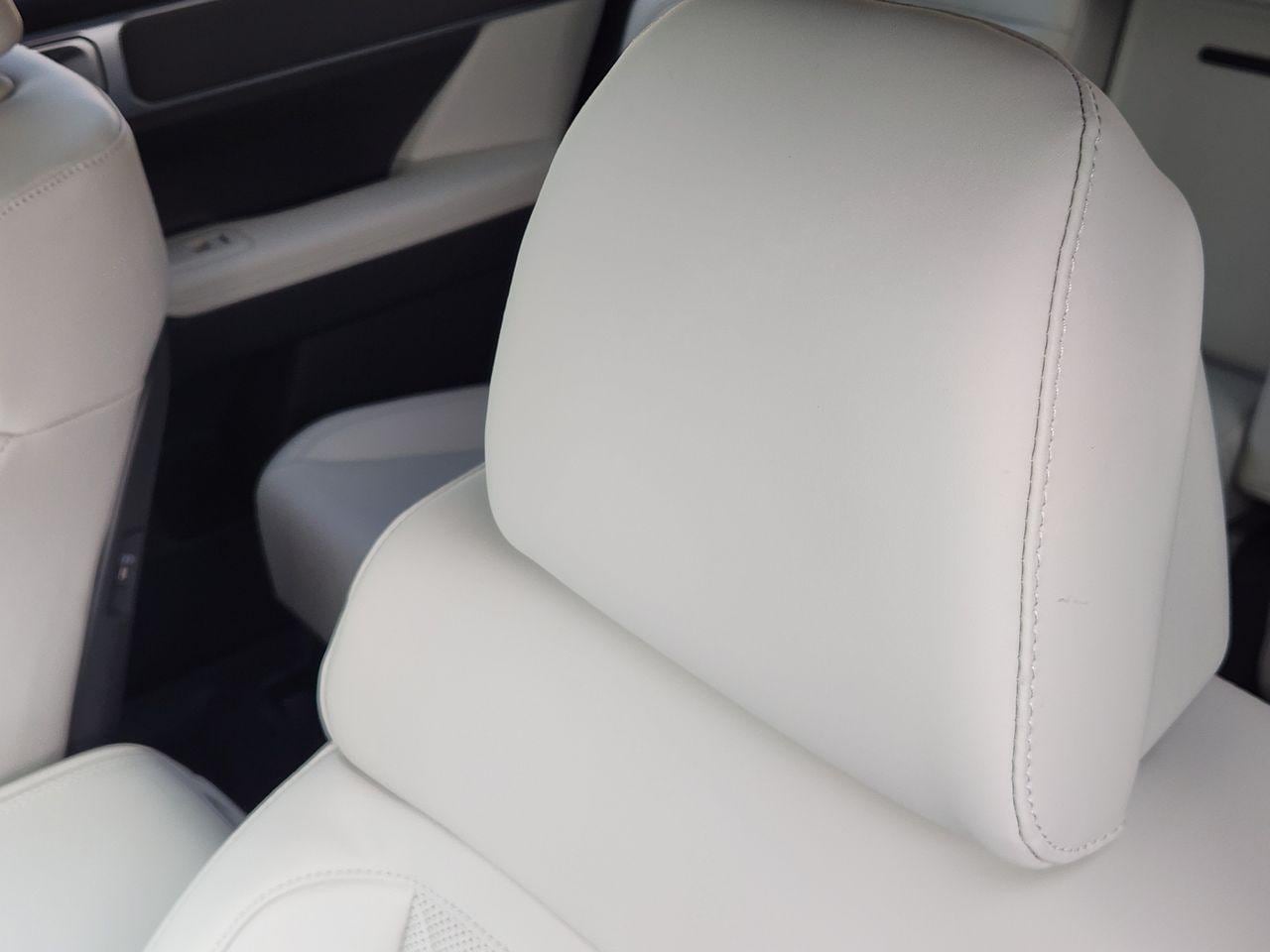 New 2027 Serenity White Hyundai SEL FWD image 11