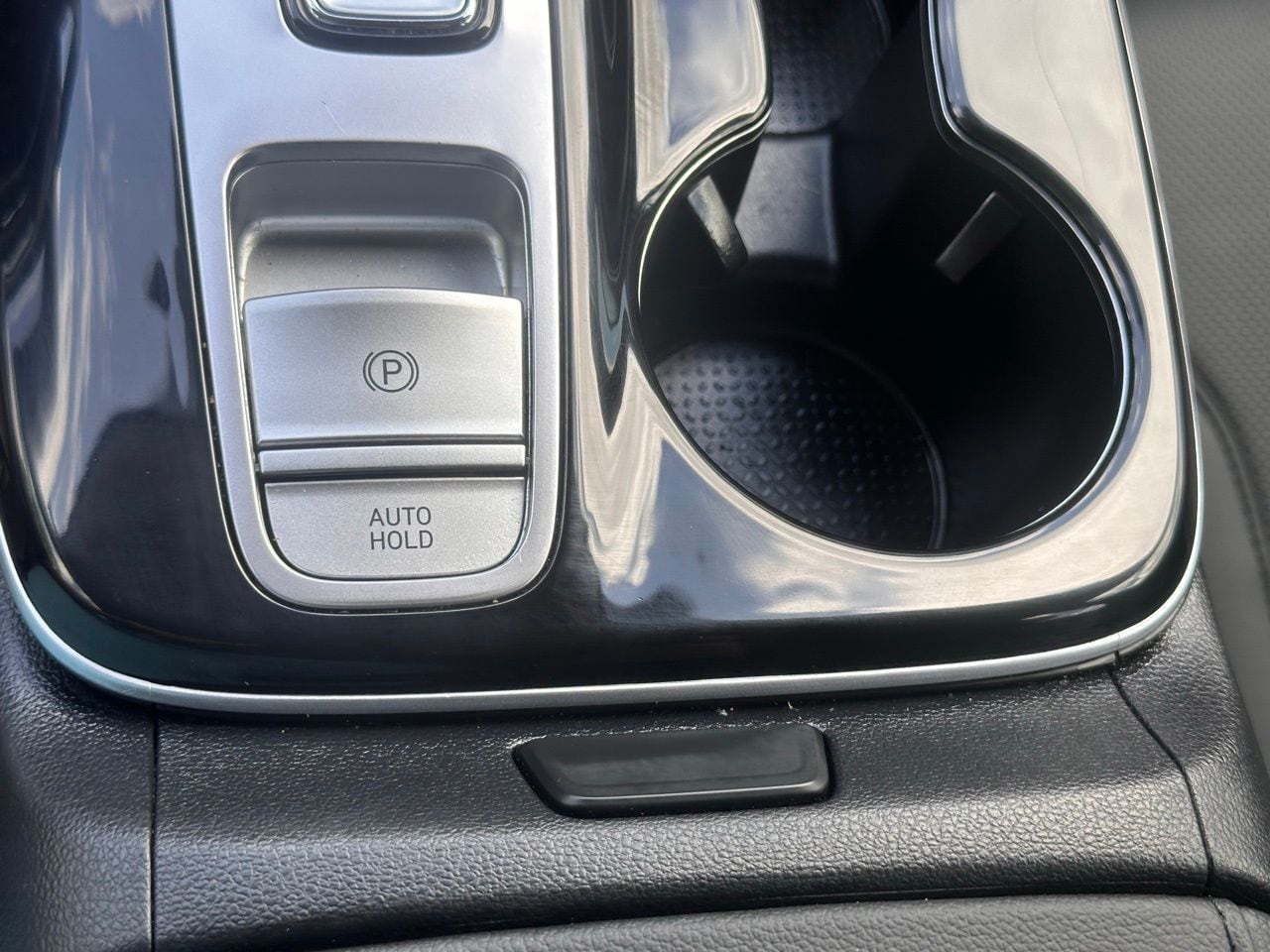 Used 2024 Black Pearl Hyundai SEL Convenience image 38