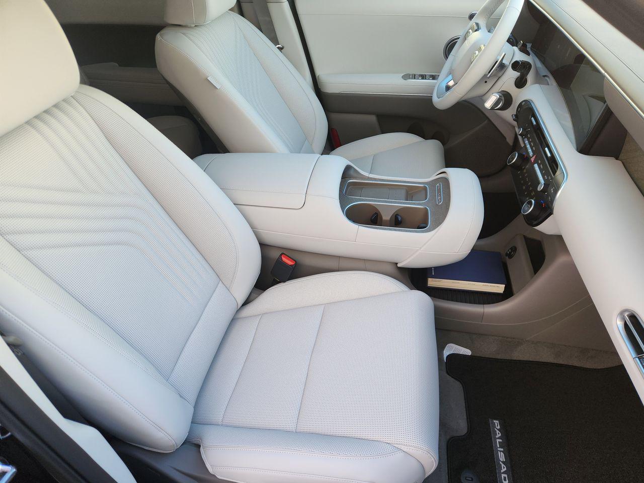 New 2026 Abyss Black Pearl Hyundai Blue SEL Premium 7P image 10