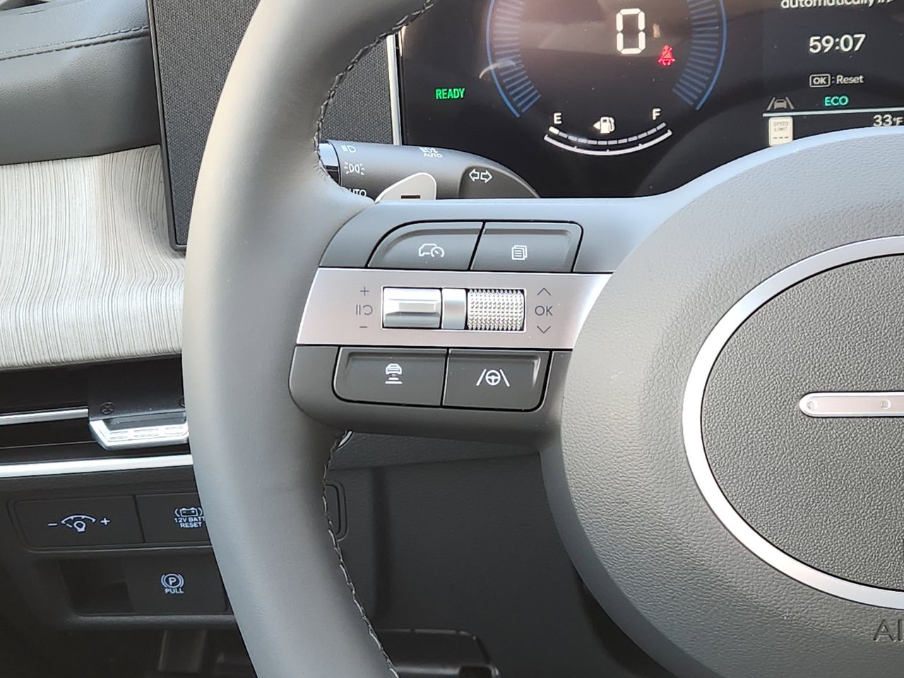 New 2026 W6H White Hyundai SEL image 28