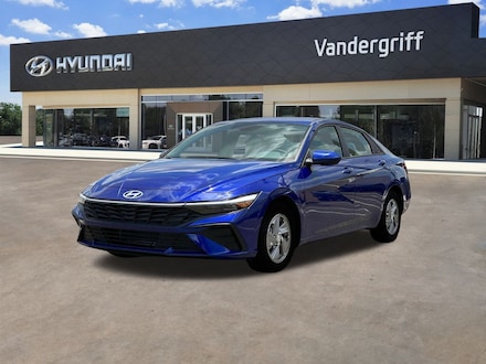 2025 Hyundai Elantra SE Sedan