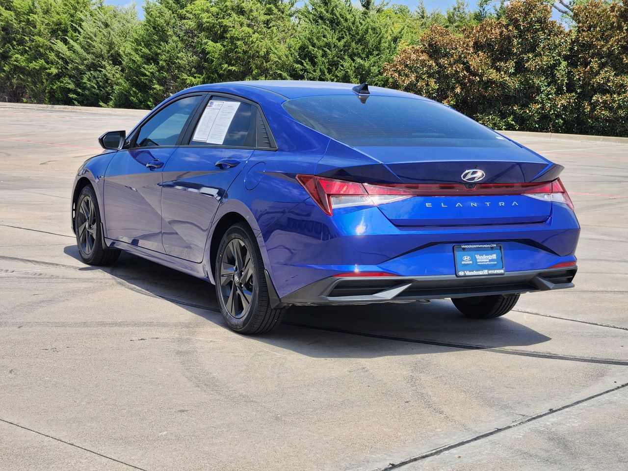 Used 2023 Intense Blue Hyundai SEL image 3
