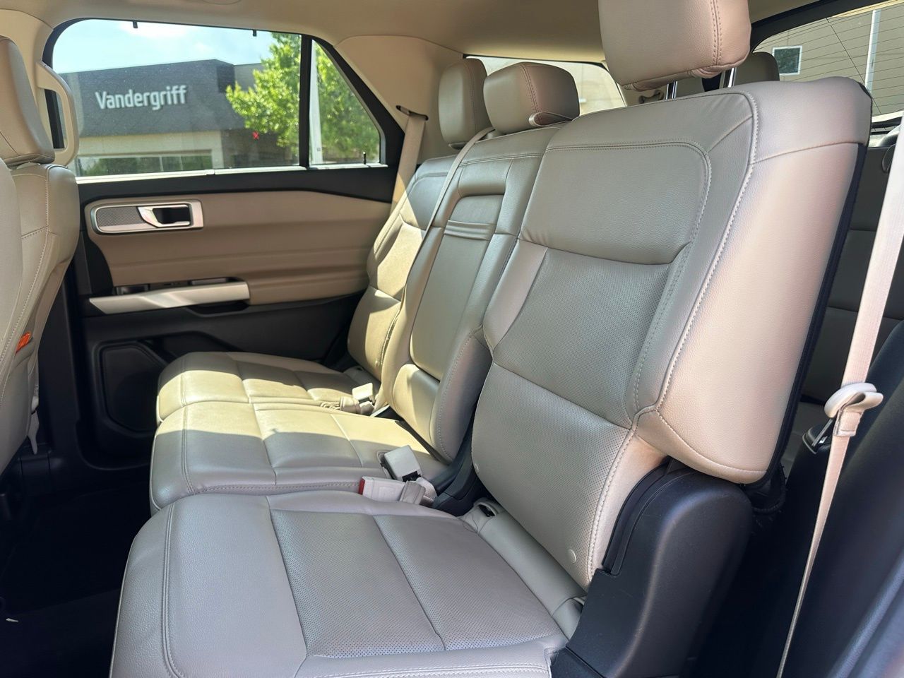 Used 2021 Oxford White Ford Limited image 16