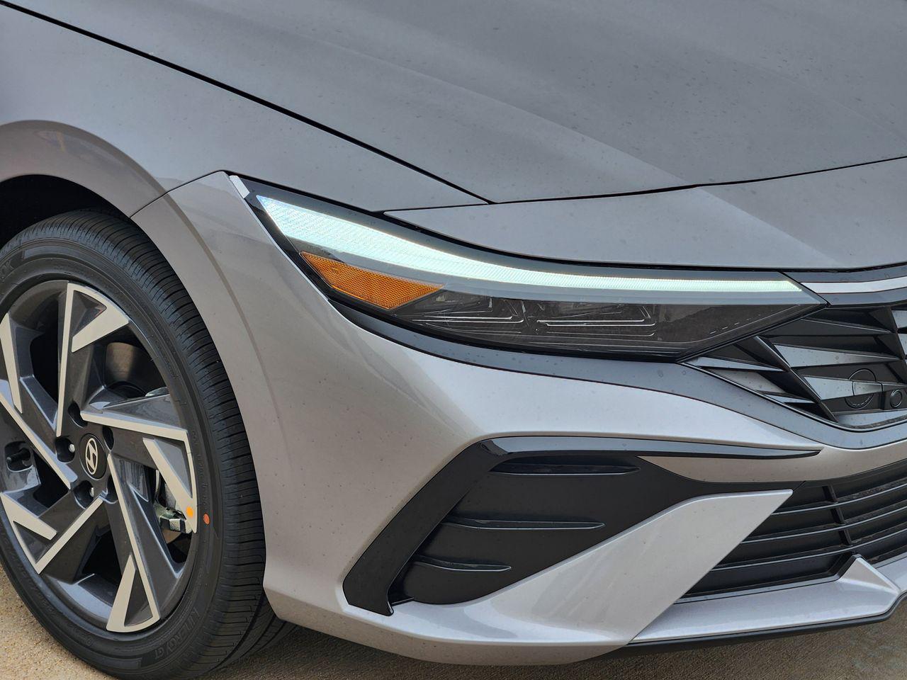 New 2026 M6T Hyundai Limited image 5