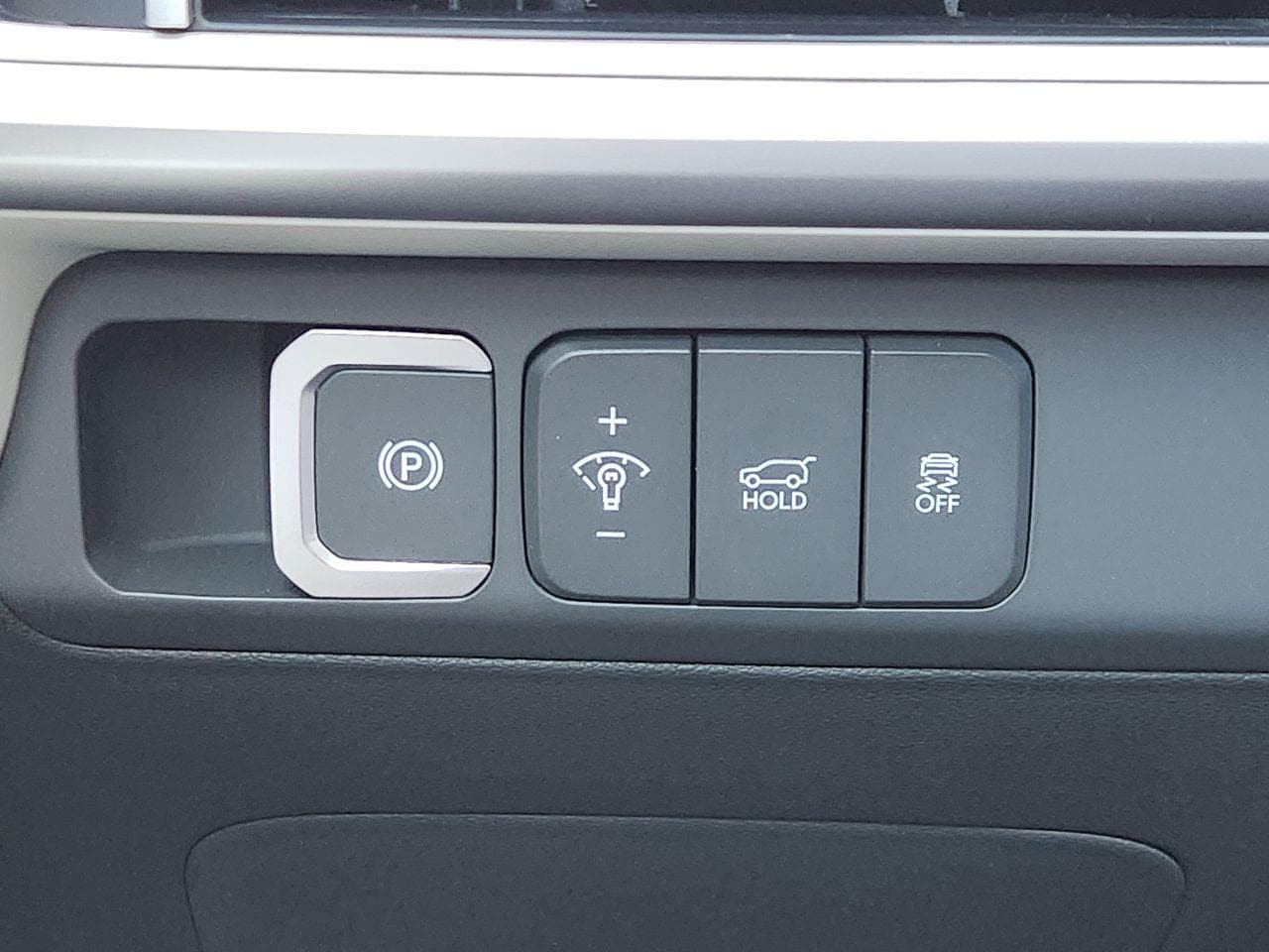 New 2026 NT2 Gray Hyundai SE FWD image 20