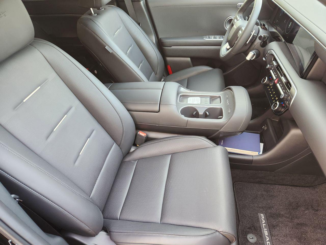 New 2026 Abyss Black Pearl Hyundai Calligraphy FWD image 10