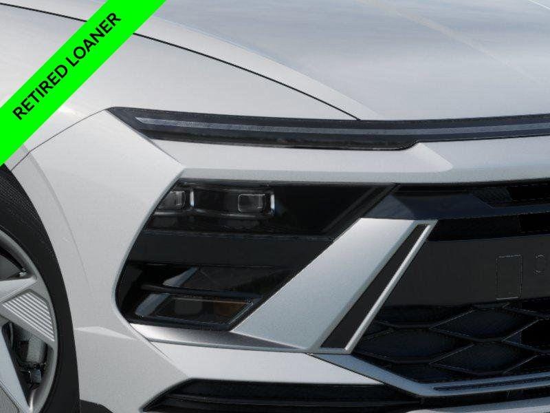 New 2025 W6H White Hyundai SE image 10